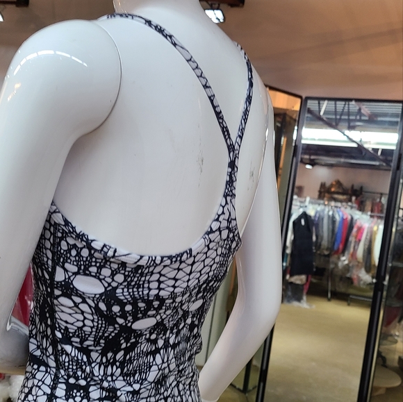 🦋Lululemon Racerback Tank - Picture 6 of 10